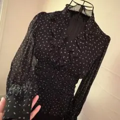 m*a様 pierre cardin ピエールカルダン シルク100% ブラウスのサムネイル