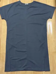 新品未使用　ハニーズ　Ｖネック膝下ワンピース　チェニック　Mサイズ　グレー