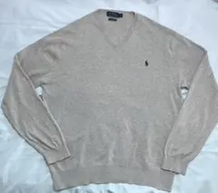 ベージュ ニット