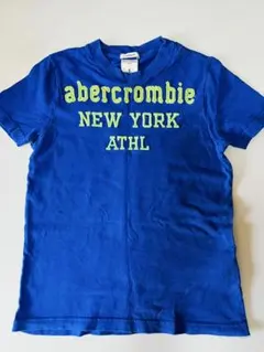 【最終値下げ】abercrombie Tシャツ Sサイズ 青 おまけ付きのサムネイル