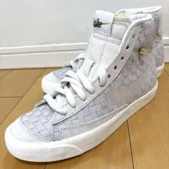 NIKE・ブレーザー 24センチ 2026年最新】nike ブレーザー mid 24の人気アイテム - メルカリ
