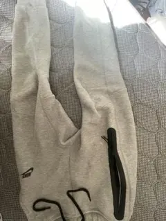 Nike テックフリースズボンs 正規品