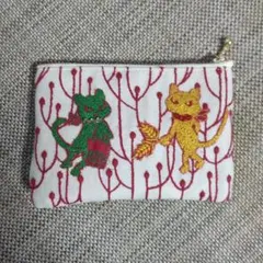 赤が可愛いクロッチくんポーチ