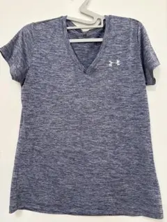 アンダーアーマー ネイビー VネックTシャツ　レディース　ランニング