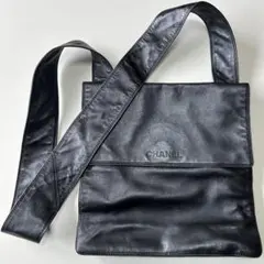 CHANEL 黒レザーショルダーバッグ