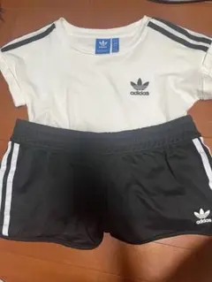 adidas ショートパンツ・クロップドTシャツ セット