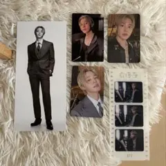 BTS ①ブックマーク・ホログラム両面フォトカード等♡V - メルカリ