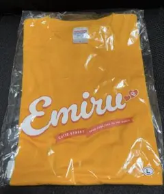 川本笑瑠　推しTシャツ