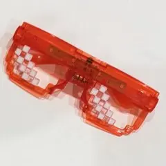 光るサングラス 赤　電池あり