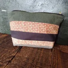 ハンドメイドコットンファスナーポーチ パッチワーク柄