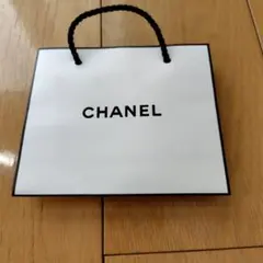 CHANEL ショッパー ホワイト（小）