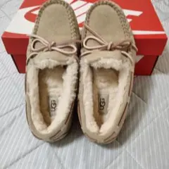 UGG モカシン ベージュ