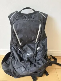 ナイキ　ランニング　ボディバッグ　リュック