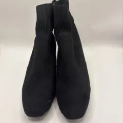 黒いスエード風ショートブーツ　25cm