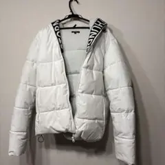 ホワイト フード付き ダウンジャケット