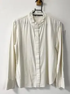 UNIQLO×INES DE LA FRESSANGE フリルシャツ