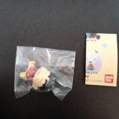 クレヨンしんちゃん　もぐもぐパーティー　ガチャガチャ　新品