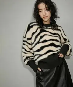 フェザーヤーン ニット