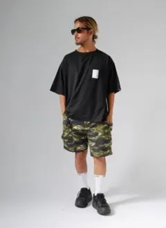 sacai × KAWS 21AW 刺繍ロゴ ポケットTシャツ ブラック 3 - メルカリ