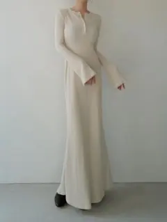 maison celon　bell sleeve wool dress