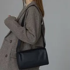 【sonさん使用/2024AW】GUSCIO ボストン型ショルダーバッグ