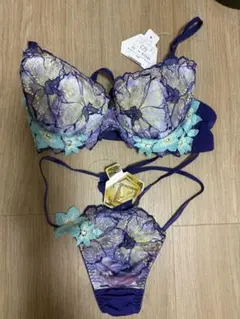 ドゥペルル　花柄ブラジャーショーツセット C75のサムネイル