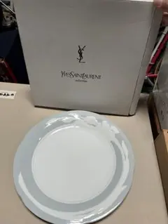 Yves Saint Laurent 花柄プレート 27cmのサムネイル