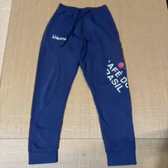 ATHLETA ネイビー スウェットパンツ　①