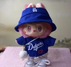 ラブブ用　白いスニーカー付OHTANI 17 LA野球ユニフォーム服５点セットのサムネイル