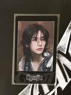 straykids XMAS ポップアップ　GIANTフォトカード　ヒョンジン