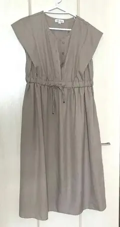 マタニティワンピース　ベージュ　M