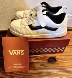 バンズ　スニーカー　白　キッズ　22.0㎝