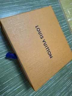 LOUIS VUITTON ギフトボックス 大、小
