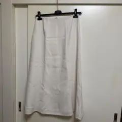 UNTITLED新品未使用レディース白いスカート　サイズ42