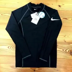 新品　ナイキ　NIKE ラッシュガード　１４０　水着　キッズ