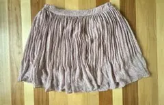 アース　花柄プリーツミニスカート 薄いピンク