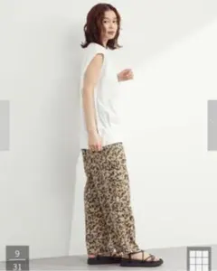 今季購入　新品　ノースリーブ　白