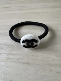 シャネル ヘアゴム 白黒