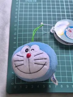 【タグ付美品】ドラえもん フェイスマスコット ウィンク ラウンドワン限定 非売品