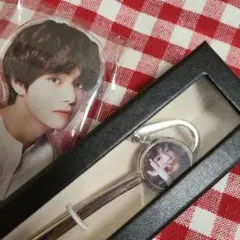 BTS テヒョン テテ V アクリルスタンド ブックマーク 2点セット