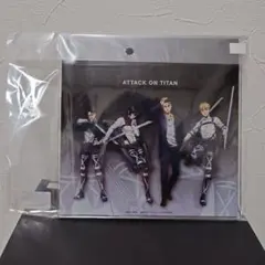 進撃の巨人　アクリルスタンド