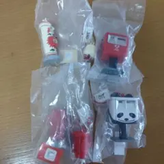 郵便ポスト　ガチャキーホルダー　パンダ　こけし　丸型　角型　ガチャ