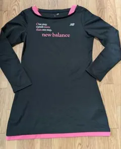new balance 長袖トップス 黒/ピンク