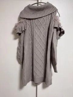 evelyn オフショルダー ケーブルニットワンピース