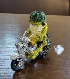 カエルライダーのあみぐるみのサムネイル