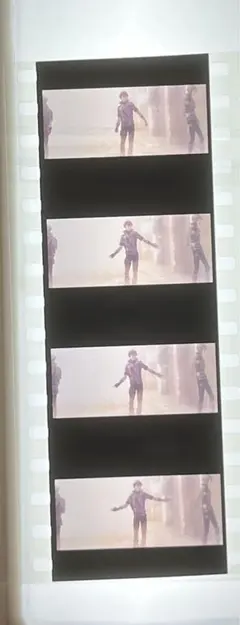 ムビナナ 特典 入場者プレゼント コマフィルム  トウマ　ŹOOĻ