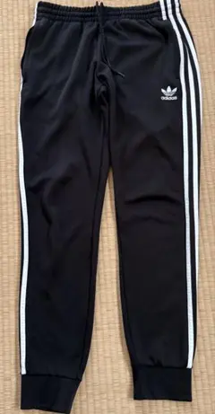 ジッパーポケット付きジャージ