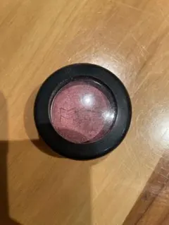 MAC 単色アイシャドウ A38 クランベリー