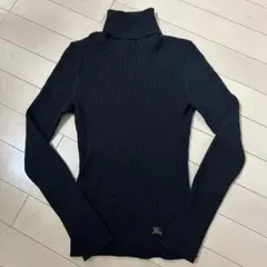 バーバリーブルーレーベル 黒 タートルネック リブ編みセーター ニット