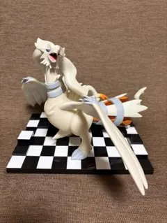 ポケモンわくわくゲットくじ2011 レシラムフィギュア賞　　ホワイト　箱無し